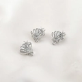 Macro shot of silver shell pendant with cubic zirconia for DIY jewelry making - Starfish Shell White Gold (11.8*12.3mm)