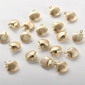 Detail van 18k vergulde schelphangers met fijne ribbeltextuur voor DIY-sieradenontwerp - 11# 3D Schelp (Ong. 12.6*10.5mm)