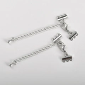 Detail van zilveren S925 karabijnsluitingen en driegats connector voor gelaagde sieraden - 3-gats connector / Witgoud Tint