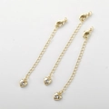 Dettaglio di catene estensibili placcate oro 14k con chiusura a moschettone e cuore - Oro 14K Cuore Zircone
