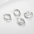 Macro-opname van 14k vergulde ear cuffs met ophangringen voor DIY handgemaakte sieraden - Ster Oorklem Clip (H-008) / 1 Stuk (Ongeveer 24.3*16.8mm) / Zilver