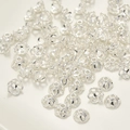 Vista macro di copriperle a fiocco di neve argento per accessori gioielli fai da te - Stile C Cappuccio / Circa 6.4mm / Argento Spesso
