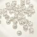 Dettaglio macro di distanziatori per perle in argento e copriperle per gioielli fai-da-te - Style F Bead Cap / Circa 7.8mm / Argento Spesso
