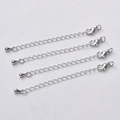 Lot de quatre chaînes d'extension argentées avec fermoirs mousquetons et breloques de goutte - Goutte d'Eau Argent