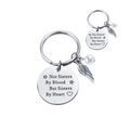 Porte-clés en acier inoxydable avec charme d'aile et pendentif rond gravé 'Not Sisters' - Argenté