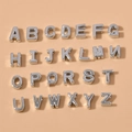 Set de 26 cuentas de letras de metal plateado pulido para joyería artesanal DIY - Juego de 26 Letras