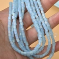 Détail de perles carrées en verre bleu mat 4mm pour la création de bijoux DIY - 2# Cube Bleu Clair Mat (4mm)