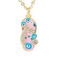Gouden slippers ketting met roze emaille en boze oog symbolen op witte achtergrond - Goudkleurig Roze
