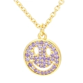 Goldene Halskette mit Smiley-Anhänger, besetzt mit violetten Zirkonia-Steinen - Lila