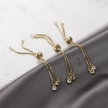 Dettaglio di catene box placcate oro 14k con perline scorrevoli e ciondoli zircone - Colore Oro 18K Corto