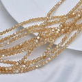 Stränge aus 4 mm natürlichen Champagner-Perlmuttperlen auf weißem Keramiktablett - 17# Natürliche Trochus-Muschel-Rundperlen