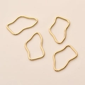 Details von vier unregelmäßigen vergoldeten Metallringen für DIY-Schmuckherstellung - Mittlerer Unregelmäßiger Stil (12#)