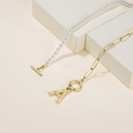 Halskette im französischen Stil mit Perlen, Goldkette, Buchstabe A Anhänger und OT-Verschluss - Buchstabe A