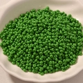 Levendige grasgroene 3mm kralen in een schelpschaal voor DIY handgemaakte sieraden - 3mm (10g Verpakking) / Smaragdgroen (25#)
