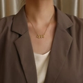Collana in acciaio inossidabile dorato con pendente a numero 444 stile gotico - Stile Numero 444 (N1170—GO) / Oro