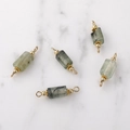 Cinque connettori in pietra amazzonite verde chiaro con accenti placcati in oro 14 carati - Prehnite
