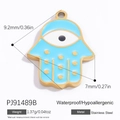 Ciondolo mano di Hamsa in acciaio inossidabile dorato con occhio in smalto blu - Mano di Fatima in Smalto Blu Chiaro (PJ91489B)