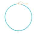 Collana di perle turchesi con ciondolo lettera H dorata e chiusura a moschettone regolabile - Stile Lettera H (N2712-GO-H)
