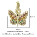 Vista macro del ciondolo a farfalla in rame con zirconi colorati e dimensioni - Zirconia Multicolore Stile 14
