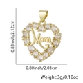Pendente cuore Mom dorato con cristalli di zirconia chiari e misure di dimensioni dettagliate - Stile Cuore Oro Mom Pave Zirconia (Stile Ventiquattro)