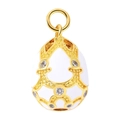 Ciondolo a forma di uovo stile Fabergé con smalto bianco e cristalli dorati - Ciondolo Oro Bianco E Catena a Labbro
