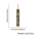 Pendente RICH rettangolare dorato con zirconi colorati e misure dettagliate del prodotto - Stile Striscia d'Oro RICH Sfondo Nero (Stile Quarantadue)