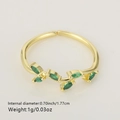 Goldener offener Ring mit olivgrünen Markis-Edelsteinen im Blattmuster mit Größenangaben - Grüne Rebe Zirkonia Stil (Stil 19)