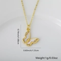 Foto macro del colgante de violín chapado en oro 18K con medidas 1,88 x 1,53 cm - Diseño de Mariposa / Solo Colgante (Sin Cadena)