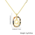 Collana in rame placcato oro con pendente lettera Q e zirconi colorati incastonati - Lettera Q / Oro
