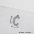 Ciondolo a forma di lettera C in acciaio inossidabile martellato con dimensioni precise - Argento C