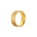 Dettaglio anello in tungsteno dorato con finitura spazzolata e doppie scanalature - modello femminile / Stile Doppia Scanalatura Opaca Oro (R661-GO)