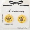 Goldene Stern-Ohrringe mit bunten Kristallen und gravierten Texturdetails - Ring & Stern Design (Stil 9)