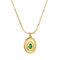 Collana placcata in oro con ciondolo ovale e zircone verde in stile vintage - Stile Gemma Verde a Goccia con Bordo a Sfera (NE2B610JG)