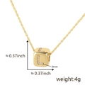 Collana con ciondolo a cubo 3D dorato con lettera L e zirconi su catena a fune - L / Oro