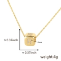 Collana dorata con ciondolo a cubo incastonato di zirconi e la lettera R - Lettera R / Oro