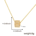 Pendente quadrato dorato con pavé di zirconi e dettaglio lettera T, peso 6g - Apertura 6.1mm / T Oro (Solo Ciondolo (Senza Catena))