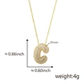Collana con ciondolo a lettera C dorata in zircone con indicazioni delle dimensioni - C Oro