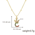 Collana con pendente lettera C dorata, zirconi colorati e dettaglio corona - Solo ciondolo / Lettera C Multicolore (Solo Ciondolo (Senza Catena))