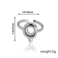 Anello aperto argentato con design minimalista irregolare e dimensioni del prodotto - Stile Lettera Q (92) / Argento