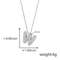 Ciondolo a lettera W bombata in rame con pietre di zircone su una sottile catena a maglie - Lettera W Argento