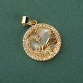 Scorpio Sternzeichen Anhänger 18k Gold beschichtet mit Muschel-Inlay und Kristallen - Skorpion
