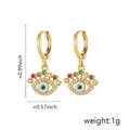 Detailansicht der Evil Eye Ohrringe mit Maßen: Höhe ca. 0,99 Zoll und Breite ca. 0,57 Zoll - Ein Paar / Blaues Augen-Stil (Modell A)