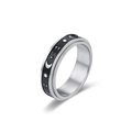 Anello girevole in acciaio spazzolato con incisioni celesti di luna e sole nero - US 7 / Motivo Celeste (R366-SI)