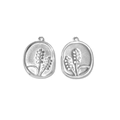 Gros plan de pendentifs ovales en acier inoxydable avec motifs de feuilles en relief - Style Botanique Ovale Argenté (TP2203-01)