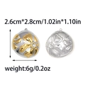 Detailansicht runder Blütenanhänger in Gold und Silber für DIY-Schmuckzubehör - Runder Blütenblatt-Strass-Stil (TZ-TP1061-02)
