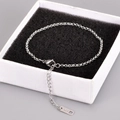 Minimalistisches Perlen-Hohlkettenarmband aus Edelstahl mit K18-Gravur-Anhänger-Detail - Silber