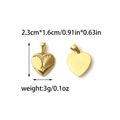 Detail van 18K vergulde hartvormige hanger met kristallen en 2,3 cm maataanduiding - Pave Strass Hart Hanger (TZ-TP1128-02)