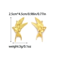 Colgantes de golondrina de acero inoxidable dorado con plumas, dijes de ave de 2,5 cm x 4,5 cm - Estilo de Pájaro (TZ-TP1233-02)
