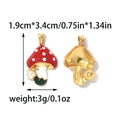 Vistas frontal y posterior de colgante de seta roja con anillo dorado 1,9cm x 3,4cm - Estilo Seta (TZ-TP2166-02)