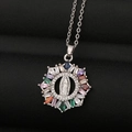 Religieuze Maagd Maria hanger ketting met kleurrijke zirkonia in zilveren afwerking - Zilver Religieuze Straling Stijl (CX29)